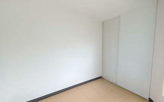 Apartamento Adjudicado en Venta en Concasa, Piso 5 con Balcones y 2 Parqueos. cod.141620