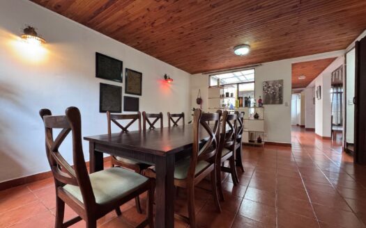 San Ramon: Hermosa Propiedad con Dos Casas en Calle Privada con Espectacular Vista con 2315 Metros de Terreno. #141340