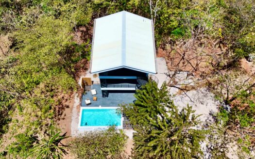 Three-Story Tropical Villa with Guest Casita & Pool in Playa Grande 🌿 COD:141448