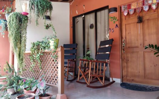 ¡PRECIO DE OPORTUNIDAD! Casa en Venta en Condominio Agua Clara con Dormitorio Principal en Planta Baja. COD. 141604