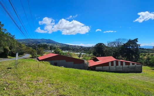 ¡OPORTUNIDAD! Amplio Lote en Venta de 547 m2 en Fraijanes, Poás con Vistas Panorámicas y Uso de Suelo Mixto. 141572