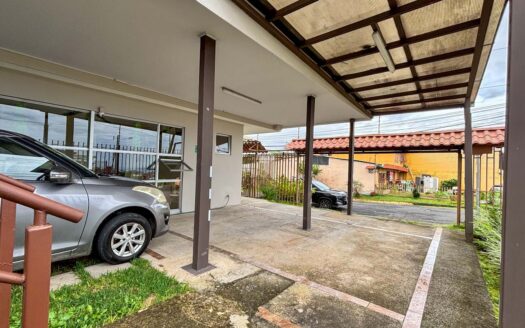 Casa Comercial en Alquiler en San Pedro de Montes de Oca, Ideal para Oficinas y Consultorios cod.141922