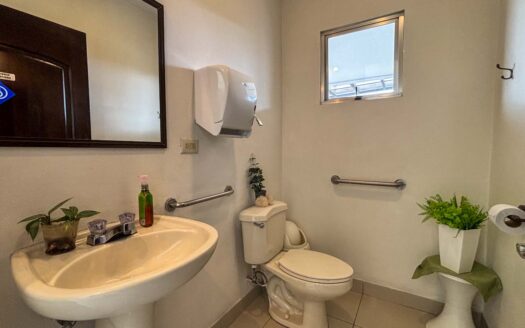 Casa Comercial en Alquiler en San Pedro de Montes de Oca, Ideal para Oficinas y Consultorios cod.141922