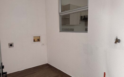 Casa Adjudicada en Venta en Mora, Condominio con Amplias Amenidades. Cod. 141309