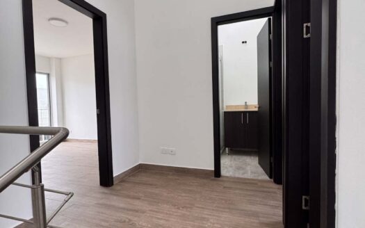 Casa Adjudicada en Venta en Mora, Condominio con Amplias Amenidades. Cod. 141309