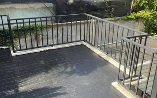 Casa en Venta en Santa Ana Centro con Cuatro Dormitorios y Cuarto de Servicio, en Condominio Exclusivo con Excelente Ubicación. Cod. 141286