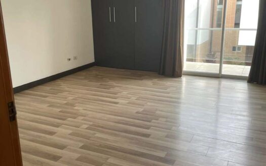 Casa en Venta en Santa Ana Centro con Cuatro Dormitorios y Cuarto de Servicio, en Condominio Exclusivo con Excelente Ubicación. Cod. 141286