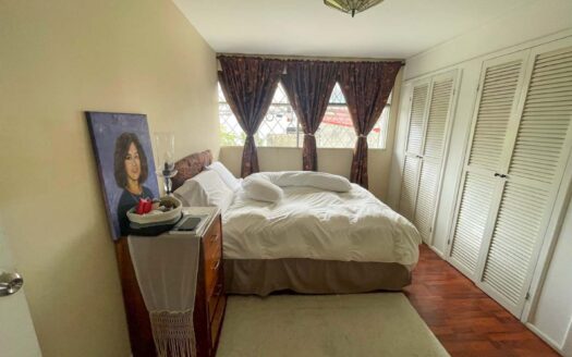 Casa en Venta en Sabanilla, Montes de Oca, con Amplia Iluminación y Vista cod.141261