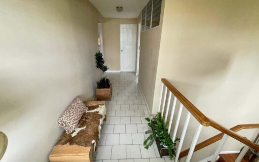 Casa en Venta en Sabanilla, Montes de Oca, con Amplia Iluminación y Vista cod.141261