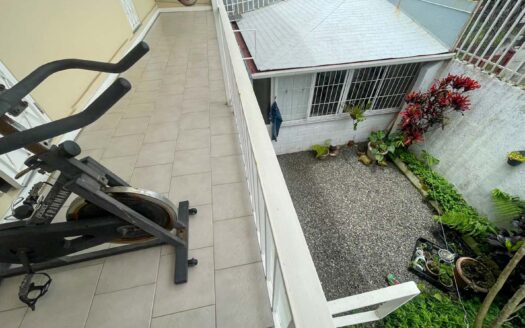 Casa en Venta en Sabanilla, Montes de Oca, con Amplia Iluminación y Vista cod.141261