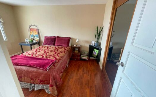 Casa en Venta en Sabanilla, Montes de Oca, con Amplia Iluminación y Vista cod.141261