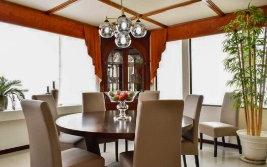 Apartamento en Venta en Barrio Dent, Amplio y Moderno cod.141634