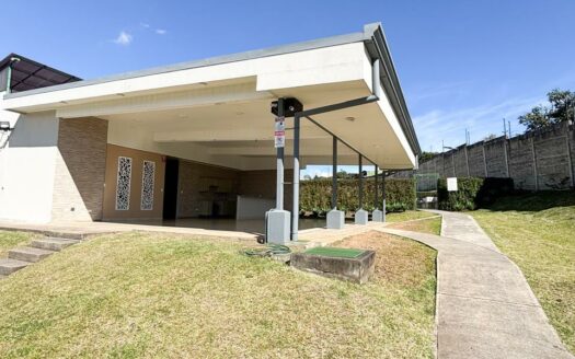 Acogedora Casa en Venta-Taras de Cartago… Una planta con Dos habitaciones. Cod 141379