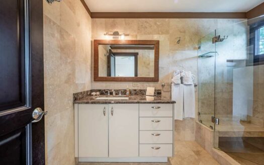 Luxury 6-Bdr Estate w Pool & Jacuzzi in Exclusive Hacienda Pinilla Community 🌿🏌️♂️