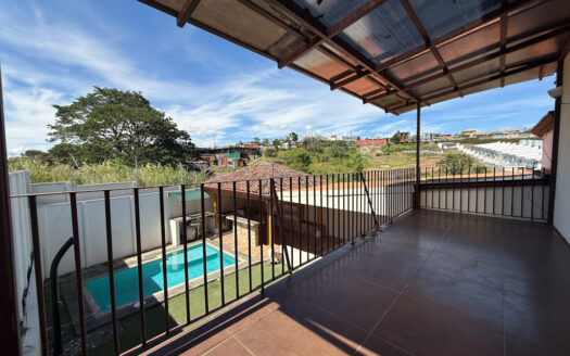 Remate Bancario!!! Oportunidad Casa de 2 Plantas en Condominio Seguro con Hermosas Amenidades en Moravia COD 141891