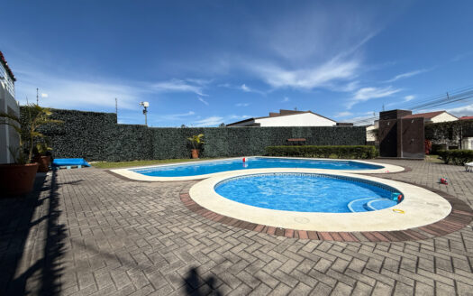 Remate Bancario!!! Oportunidad Casa de 2 Plantas en Condominio Seguro con Hermosas Amenidades en Moravia COD 141891