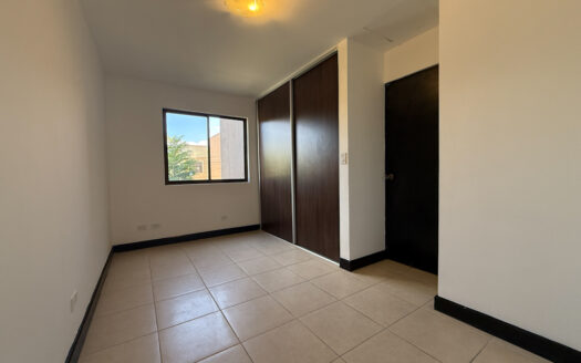 Remate Bancario!!! Oportunidad Casa de 2 Plantas en Condominio Seguro con Hermosas Amenidades en Moravia COD 141891