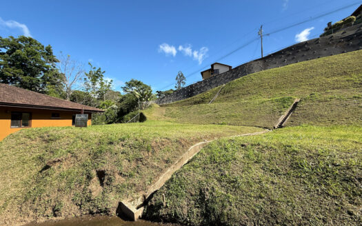 Remate Bancario!!! Últimos Lotes de Oportunidad en el Exclusivo Condominio Majestuosos Prados, Mata de Plátano, Goicoechea COD 142034