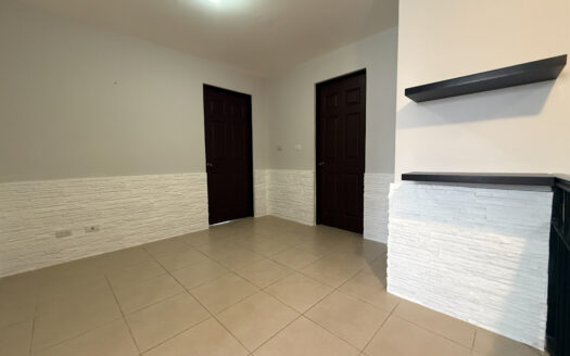 Hermosa Casa en Condominio Seguro y Diversas Amenidades, en La Trinidad de Moravia COD 141745