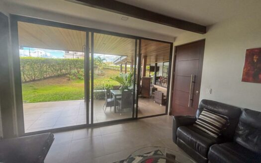 Casa En Alquiler En Hacienda Espavel, Condominio Exclusivo Con Apartamento Independiente.COD.143693