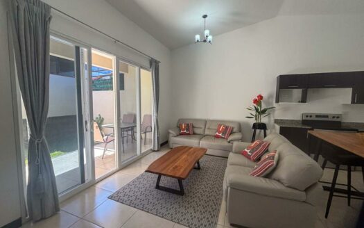 Casa En Venta En San Rafael De Alajuela, 1 Planta En Condominio Con Amenidades.COD.143676