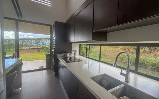 Casa En Alquiler En Hacienda Espavel, Condominio Exclusivo Con Apartamento Independiente.COD.143693