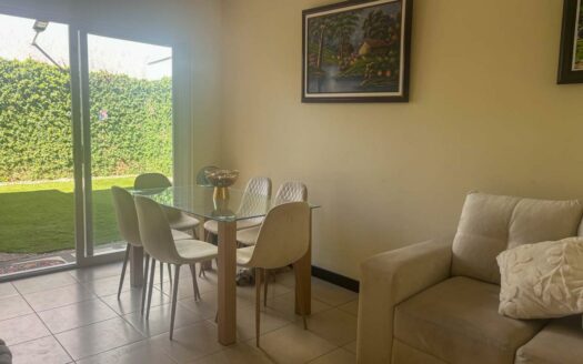 Casa En Venta En La Guácima, Condominio Natura Viva Con Patio Y Oficina. Código 143658