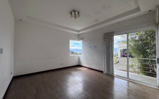 Tres Ríos: Remate Bancario en Residencial Privado con 1273 metros de Lote. #143452