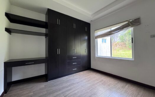 Tres Ríos: Remate Bancario en Residencial Privado con 1273 metros de Lote. #143452