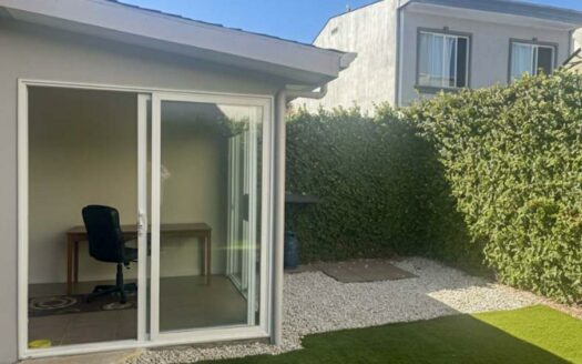 Casa En Venta En La Guácima, Condominio Natura Viva Con Patio Y Oficina. Código 143658