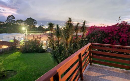 Lote En Venta En San Rafael De Montes De Oca, 1.393 m² Plano Con Vista cod.142118