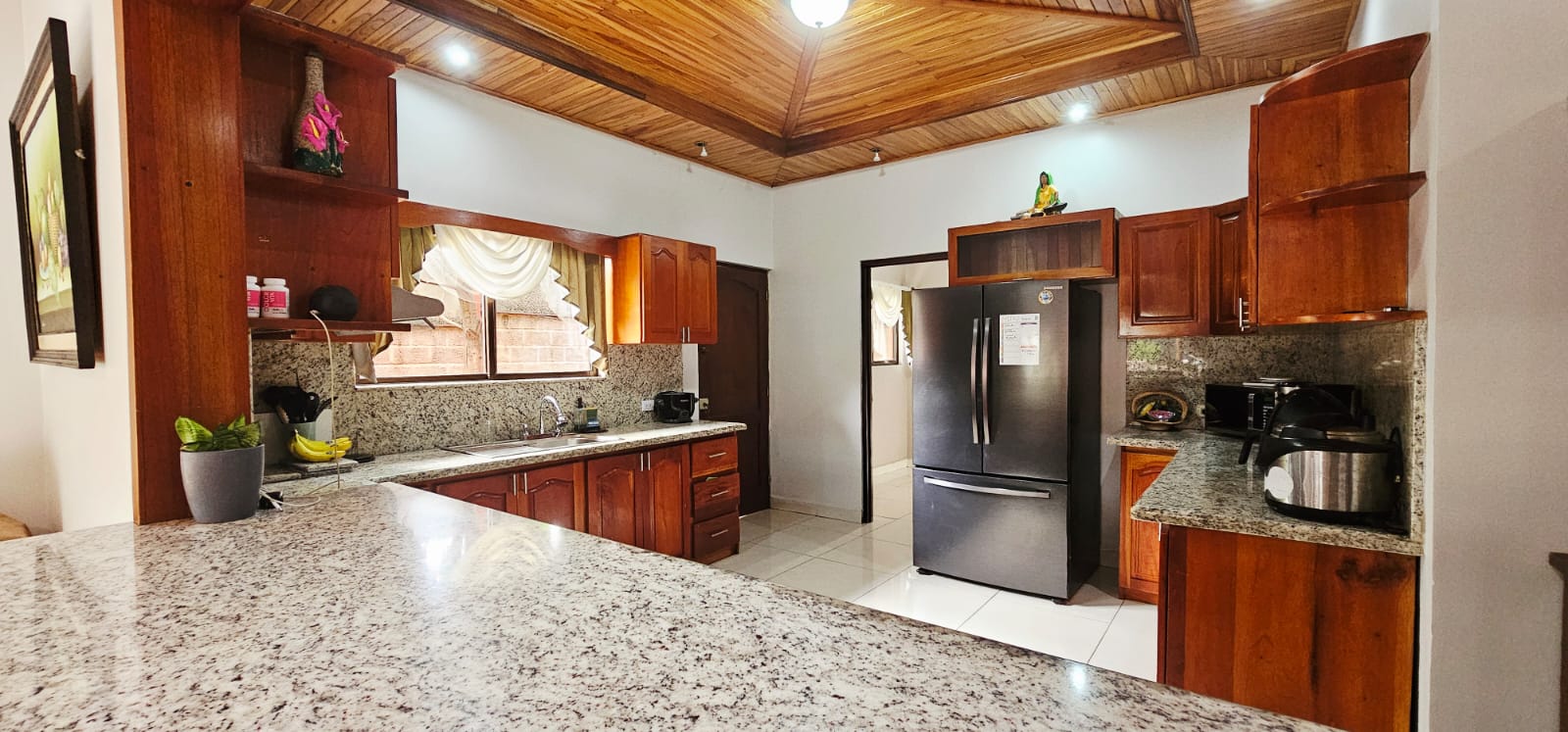 Casa En Venta En El Roble De Alajuela De Una Planta Con 4 Habitaciones Y Precio De Oportunidad. COD. 142319