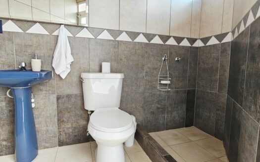 Casa En Venta En San Isidro De Una Planta Con Amplio Terreno Y Precio De Oportunidad. COD. 142370