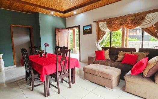 Casa En Venta En El Roble De Alajuela De Una Planta Con 4 Habitaciones Y Precio De Oportunidad. COD. 142319