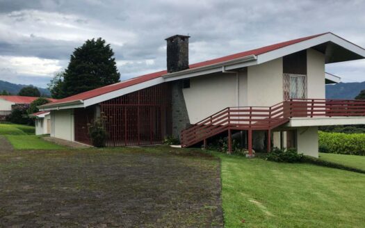 Lote En Venta En San Rafael De Montes De Oca, 1.393 m² Plano Con Vista cod.142118