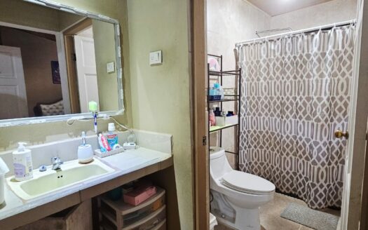 Casa Tipo Quinta En Venta En Río Segundo De Alajuela De Una Planta Y Gran Terreno con 5 Habitaciones y 10 Parqueos. COD. 143730