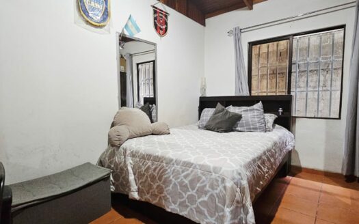 Casa Tipo Quinta En Venta En Río Segundo De Alajuela De Una Planta Y Gran Terreno con 5 Habitaciones y 10 Parqueos. COD. 143730