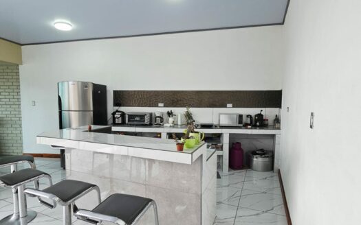 Casa En Venta En San Isidro De Una Planta Con Amplio Terreno Y Precio De Oportunidad. COD. 142370