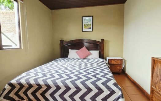 Casa Tipo Quinta En Venta En Río Segundo De Alajuela De Una Planta Y Gran Terreno con 5 Habitaciones y 10 Parqueos. COD. 143730