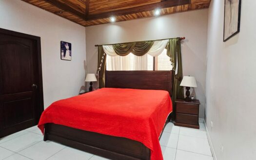 Casa En Venta En El Roble De Alajuela De Una Planta Con 4 Habitaciones Y Precio De Oportunidad. COD. 142319