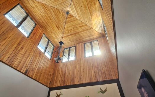 Casa En Venta En El Roble De Alajuela De Una Planta Con 4 Habitaciones Y Precio De Oportunidad. COD. 142319