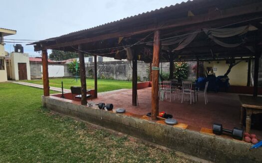 Casa Tipo Quinta En Venta En Río Segundo De Alajuela De Una Planta Y Gran Terreno con 5 Habitaciones y 10 Parqueos. COD. 143730