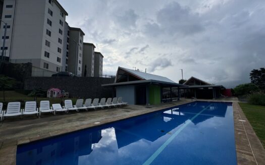 Curridabat: Apartamento en alquiler condominio Cipreses de Granadilla. Primera Planta con Jardín. #143467