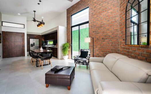 Casa moderna en Hacienda Verde – Playa Jacó – Piscina privada, lista para disfrutar Cod. 142220