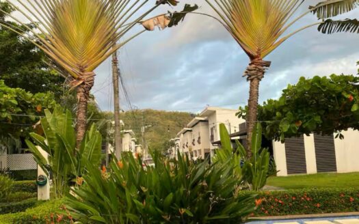 Casa moderna en Hacienda Verde – Playa Jacó – Piscina privada, lista para disfrutar Cod. 142220