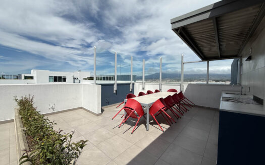 Hermoso Apartamento en Planta Baja, con Variedad de Amenidades en Condominio Bambú Rivera Tibás COD 143377