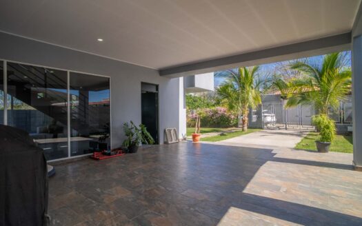 Casa En Venta En Grecia, Moderna Con Amplio Terreno Y Vista Panorámica- Home for sale in Grecia.cod.142194