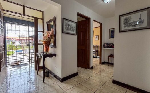 Casa en Alquiler en Sabanilla, Cerca del Parque, de Una Planta y Pet Friendly cod.142292