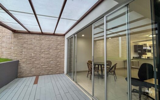 Casa En Venta En Montes De Oca, Condominio Con Amenidades Familiares cod.143422
