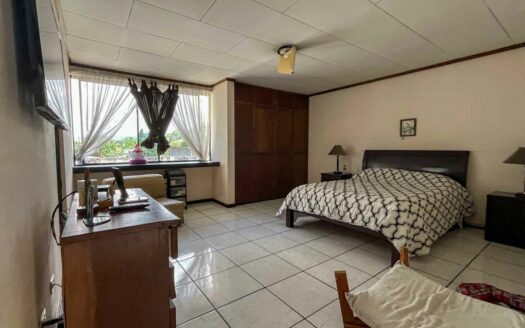 Casa en venta en San Antonio de Desamparados, ideal para vivienda o uso comercial COD#142618